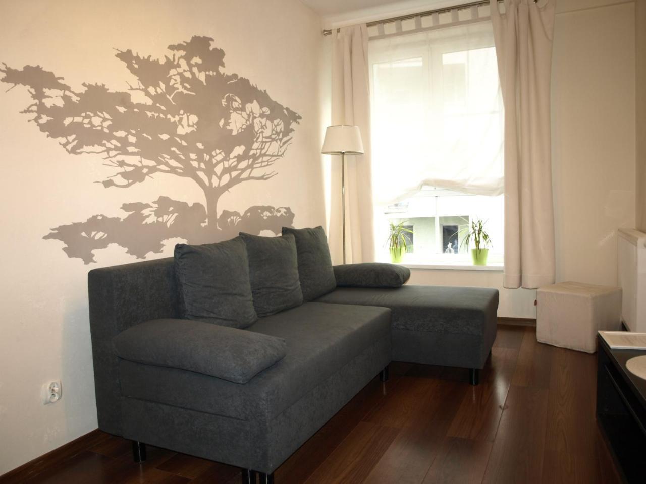Quiet Jezyce Apartment Posen